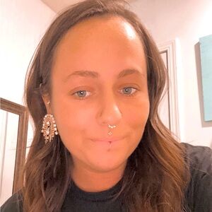 Hi friends! My name is Sara!